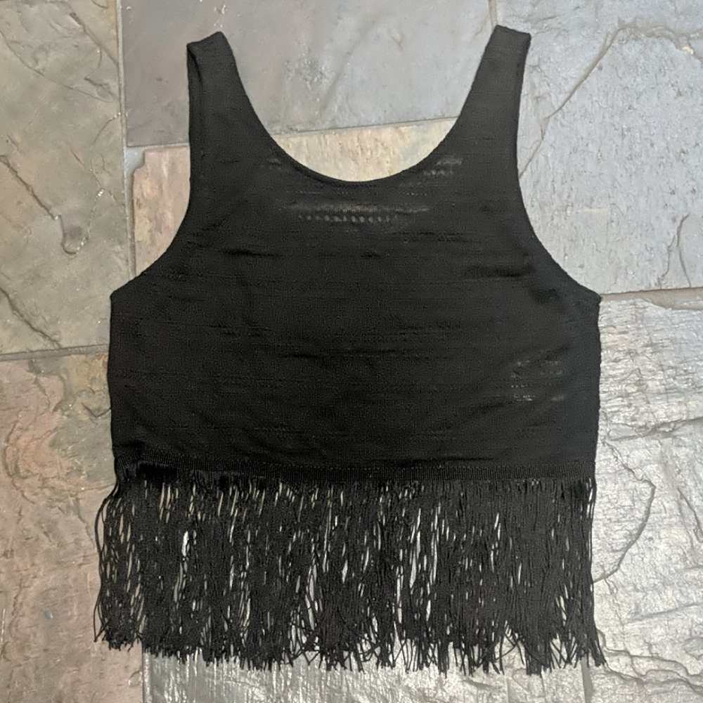 Tassled woven crop